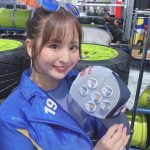 レースクイーン・安田七奈、透け感セクシーなコスチュームでくびれライン披露！