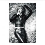 吉岡里帆、美谷間＆美脚チラ見せの白バニー姿に歓喜の声ぞくぞく！「魅力ダダ漏れ」「癒されます」