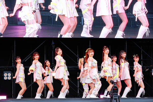 【ライブレポート】モーニング娘。’22がアグレッシブなパフォーマンスで、幕開けを盛り上げる!＜JAPAN JAM 2022＞