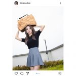 宮脇咲良、ミニ丈スカートから透明感あふれる美麗な太ももに反響！