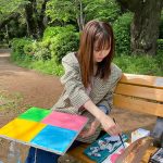 佐野岳、妻･島崎遥香とのピクニック回想&絵を描いてる姿公開