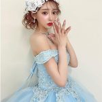 明日花キララ、胸元あらわな大胆ドレスに反響「水色ドレス天使ちゃんたまらん」「本物の妖精ちゃん」