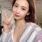 レースクイーン・あのん、まぶしい美谷間くっきりショットを披露！