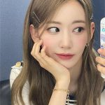 宮脇咲良、華奢すぎる細ウエスト披露「世界で1番かわいい」「ウエスト細すぎる」とファン歓喜！