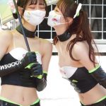 レースクイーン・相沢菜月、ハーフツインのヘアスタイルで肌見せコスチューム披露！