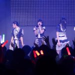 ベイビークレヨン、単独公演「BABY魂」でベイビーレイズJAPANの楽曲カバー！