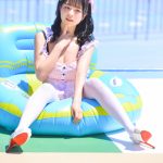【写真特集 11枚】スリジエ・茜紬うた、ガーリーなメイド風ビキニで視線釘付け！＜近代麻雀水着祭2022＞