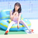 【写真特集 11枚】スリジエ・茜紬うた、ガーリーなメイド風ビキニで視線釘付け！＜近代麻雀水着祭2022＞