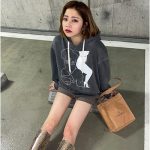 lol-エルオーエル-・hibiki、絶対領域あらわな超ショーパンコーデ公開！