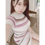 にゅ〜わ・本間のゆり、タイトワンピースから太ももチラ見せ！