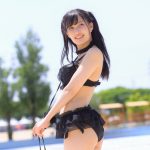 【写真特集 14枚】ネモフィラ新世界・二宮あー、セクカワな黒水着で魅せる透明美脚！＜近代麻雀水着祭2022＞