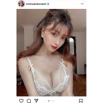 森咲智美、キャットメイクで魅せるシースルー下着ショット