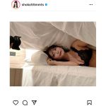 中川翔子、寝そべり黒ランジェリー姿のオフショット公開！