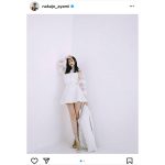 中条あやみ、超ミニ丈スカートで魅せる圧倒的な美脚披露！