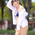 【写真 5枚】推野なこ、パーカー×水着衣装で透明肌披露！＜近代麻雀水着祭2022＞