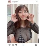 柳瀬さき、シースルー衣装から「やなパイ」見せつけ！