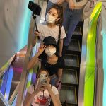 宮脇咲良、日本の街に降臨!プライベートショットに「オーラえぐい」「日本におることがこんなに尊いなんて」の声