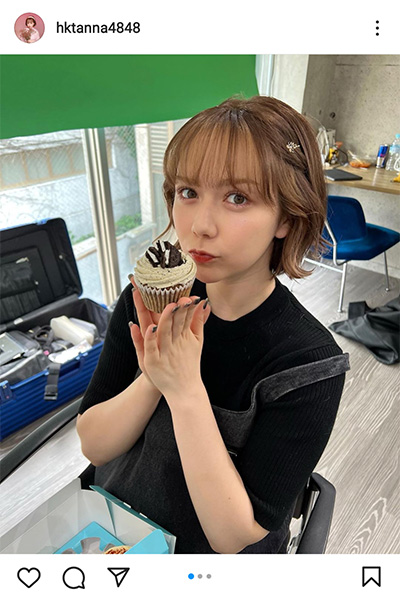 村重杏奈、お茶目な舌ペロショットに「小悪魔系」「犯罪級に可愛い」とファン歓喜！