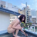 清水あいり、裸に見えるお色気ショットに「全裸かと思った」「エロかっこいい～」とファン興奮！