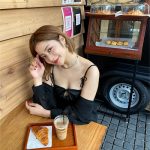 lol-エルオーエル-・hibiki、美谷間チラリな肌見せ夏コーデに反響続々！