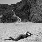 ローラ、紐ビキニで抜群ボディ輝く！「スタイル神」「映画のワンシーンみたい」と絶賛