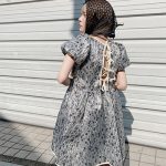 益若つばさ、金髪ロングヘアのミニワンピで太ももチラリ「人形みたいです」と反響！