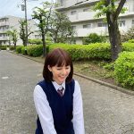 新木優子、似合い過ぎるキュートなJK制服×ボブのウインクショットに反響！