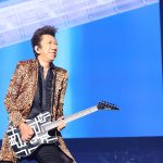 布袋寅泰、「矢沢フェス」トップバッター出演に会場歓喜！＜「ONE NIGHT SHOW 2022」Day1＞