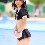 【写真特集 7枚】橋本りりあ（イノセントリリー）、猫耳がキュートなメイド風ビキニ衣装を披露！＜近代麻雀水着祭2022＞
