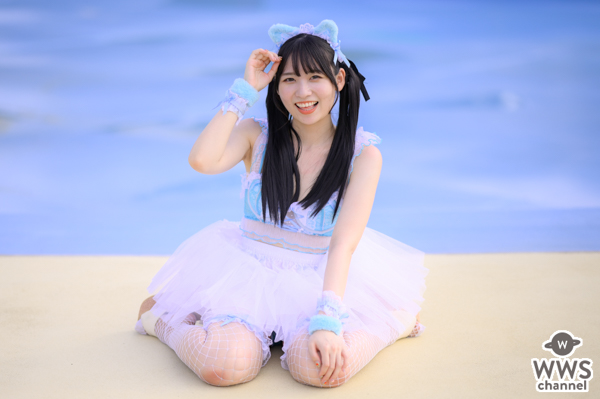 【写真特集 8枚】冨十みと（BOCCHI。）、レースのスカートから網タイツ美脚披露！＜近代麻雀水着祭2022＞