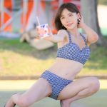 【写真特集 10枚】深田えいみ、ビキニ姿で食べるかき氷の所作に視線釘付け！＜近代麻雀水着祭2022＞