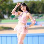 【写真特集 7枚】後藤ひなの（dela）、ガーリーなピンクビキニで魅せるセクシーな脚線美に注目！＜近代麻雀水着祭2022＞