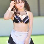 【写真 5枚】本間のゆり（にゅ〜わ）、ツインテール×ふっくらバストに釘付けなメイド風ビキニ披露！