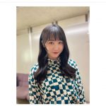 本田望結、じっと見つめる市松模様のシャツ姿に歓喜の声！