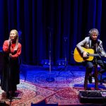 【ライブレポート】INORAN「ここは自分のオアシス」、アルバム発売記念アコースティック・ツアー開幕