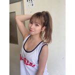 NMB48・石田優美、ポニーテール揺らすタンクトップ×ビキニオフショット公開！