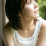 久間田琳加、大自然や銭湯で見せる自然体の笑顔にうっとり！＜週刊少年サンデー＞