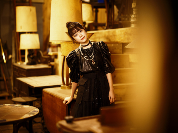 Little Glee Monster・芹奈＆manakaが卒業　ツアーファイナルで5人での活動を終了、新たなメンバー募集