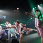 アップアップガールズ(仮)とアップアップガールズ(2)が合同ライブを開催