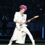 MIYAVI、「パリ・サン＝ジェルマン・ツアー2022」川崎フロンターレ戦でロックなエール！