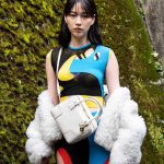 のん、胸元チラリの肌見せセクシーコーデに歓喜の声！