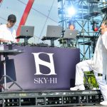 【ライブレポート】SKY-HIがハイカロリーかつ思いやりあふれるパフォーマンスで魅了！＜LuckyFM Green Festival＞
