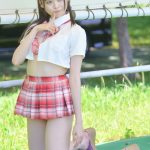 【写真特集 10枚】達家真姫宝（煌めき☆アンフォレント）、赤チェックの制服コスチュームで美谷間チラリ！＜近代麻雀水着祭2022＞