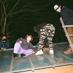 ドラマ『パンドラの果実』岸井ゆきの、屋根の上で満面笑みな懐かしロケオフショットを公開