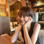 松井愛莉、可愛すぎる頬づえポーズで彼女感あふれるショットに称賛の声！