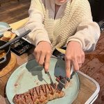 中田圭祐、川島海荷がBBQ楽しむベストショットを公開