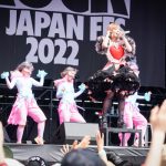 【ライブレポート】きゃりーぱみゅぱみゅが重低音ゴリゴリのロックなステージを披露＜ROCK IN JAPAN FESTIVAL 2022＞