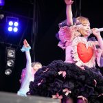 【ライブレポート】きゃりーぱみゅぱみゅが重低音ゴリゴリのロックなステージを披露＜ROCK IN JAPAN FESTIVAL 2022＞