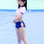 【写真特集】こはる、体操着風コスチュームでくびれボディ披露！＜近代麻雀水着祭2022＞