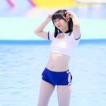 【写真特集】こはる、体操着風コスチュームでくびれボディ披露！＜近代麻雀水着祭2022＞